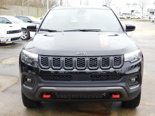 new 2024 Jeep Compass car, priced at $32,427