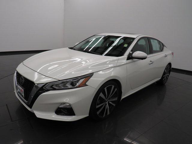 used 2019 Nissan Altima car, priced at $24,900