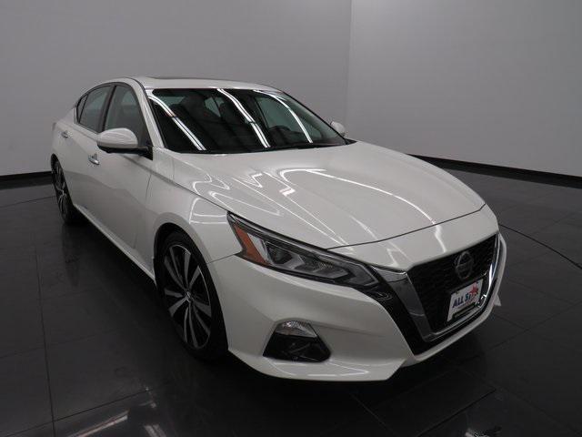 used 2019 Nissan Altima car, priced at $24,900