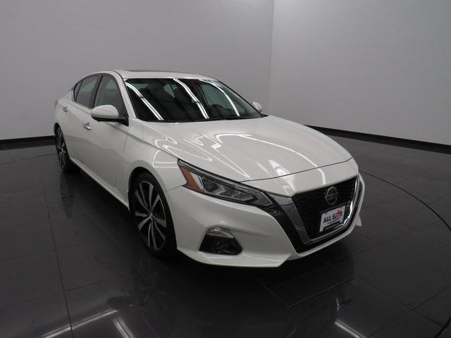 used 2019 Nissan Altima car, priced at $24,900