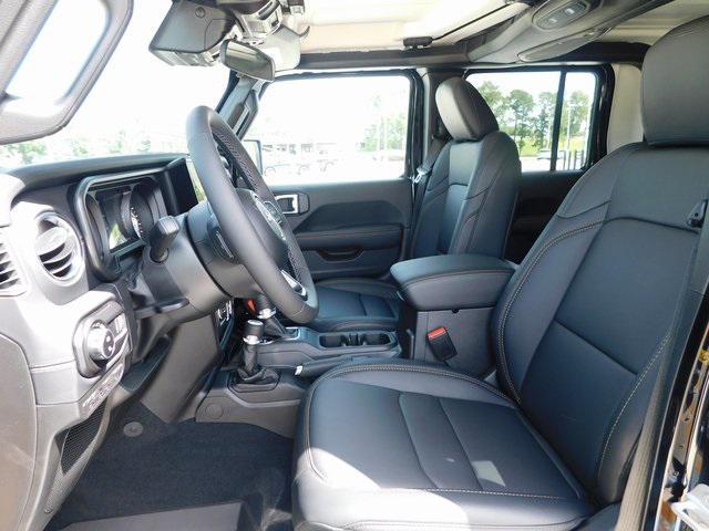 new 2025 Jeep Gladiator car, priced at $45,610