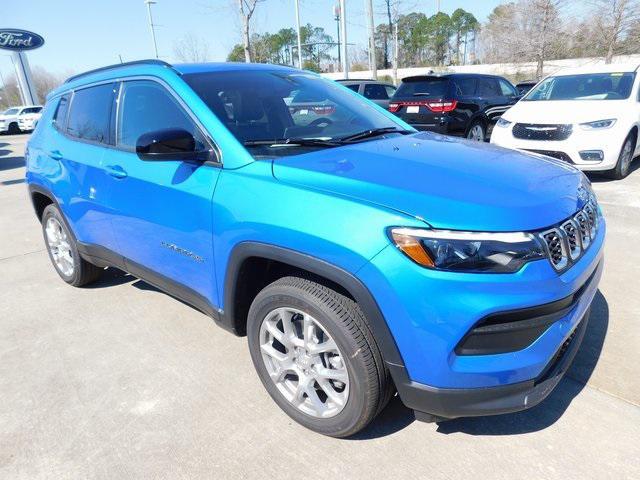 new 2024 Jeep Compass car, priced at $32,882