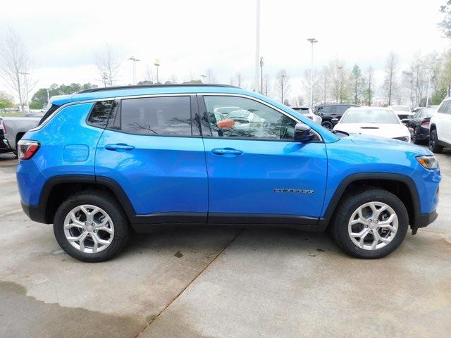 new 2024 Jeep Compass car, priced at $31,490