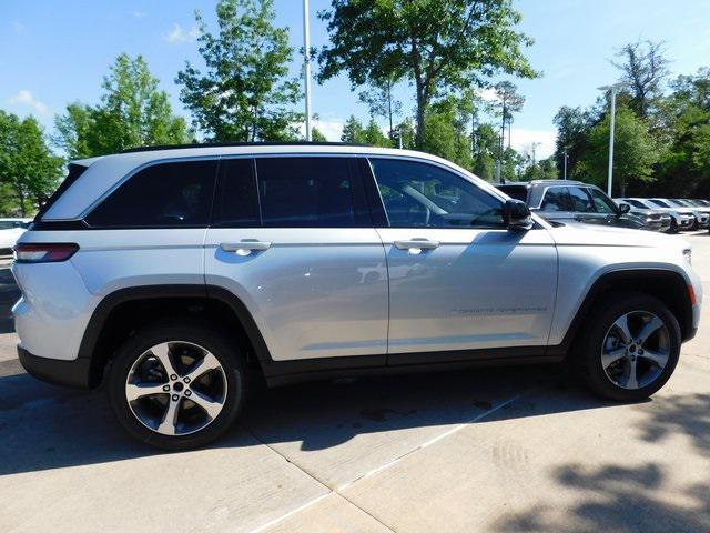 new 2024 Jeep Grand Cherokee car, priced at $42,435