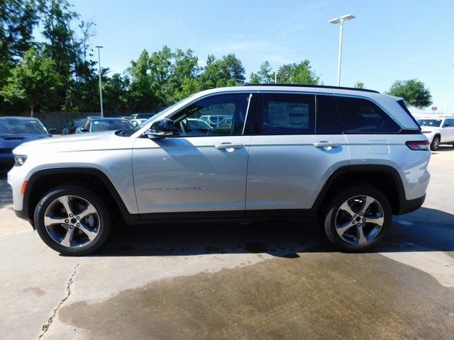 new 2024 Jeep Grand Cherokee car, priced at $42,435