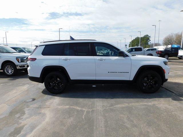 new 2025 Jeep Grand Cherokee L car, priced at $41,717