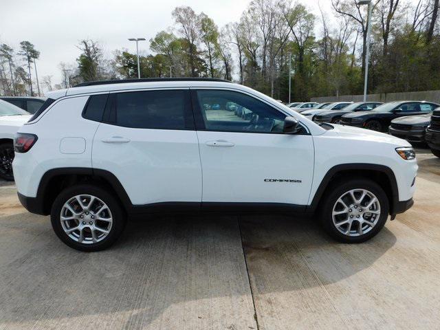 new 2024 Jeep Compass car, priced at $32,334