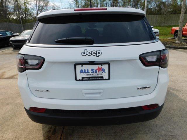 new 2024 Jeep Compass car, priced at $32,334