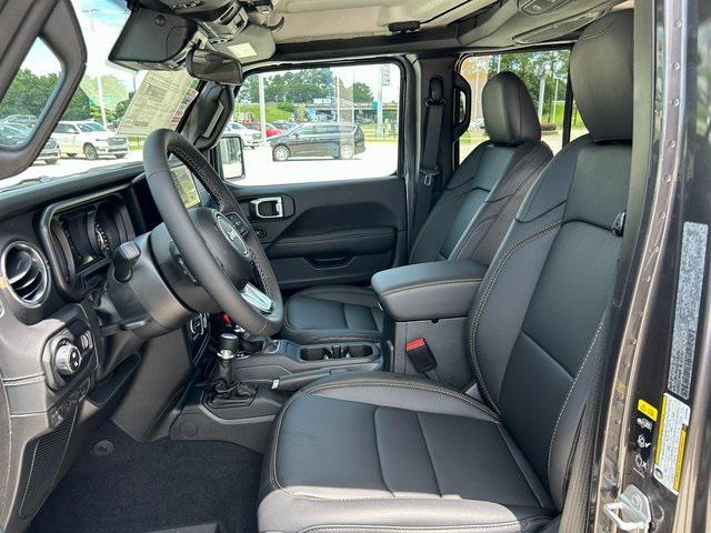 new 2025 Jeep Gladiator car, priced at $45,610