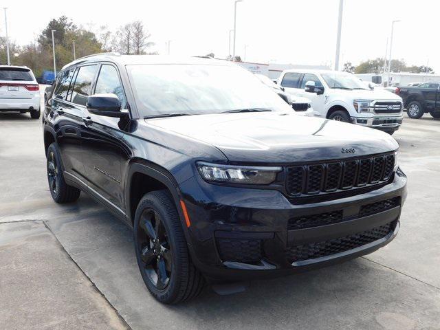 new 2025 Jeep Grand Cherokee L car, priced at $42,253