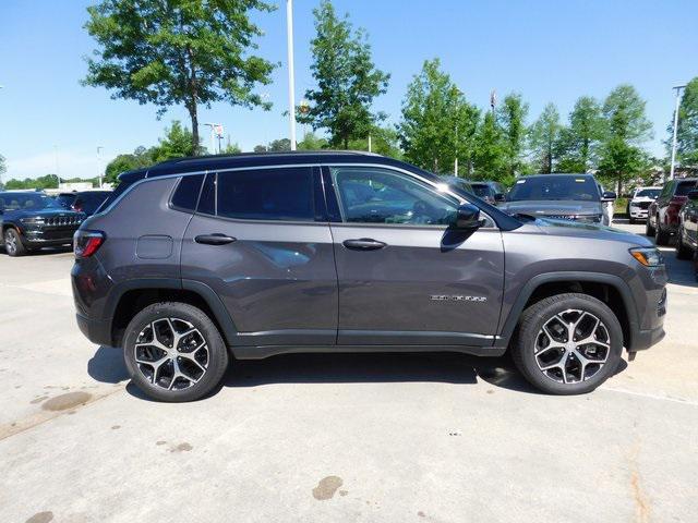 new 2024 Jeep Compass car, priced at $32,600