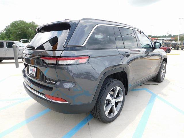 new 2025 Jeep Grand Cherokee car, priced at $43,021