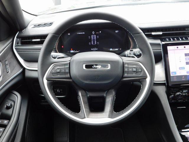 new 2025 Jeep Grand Cherokee car, priced at $43,021