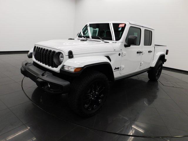 used 2024 Jeep Gladiator car, priced at $41,711