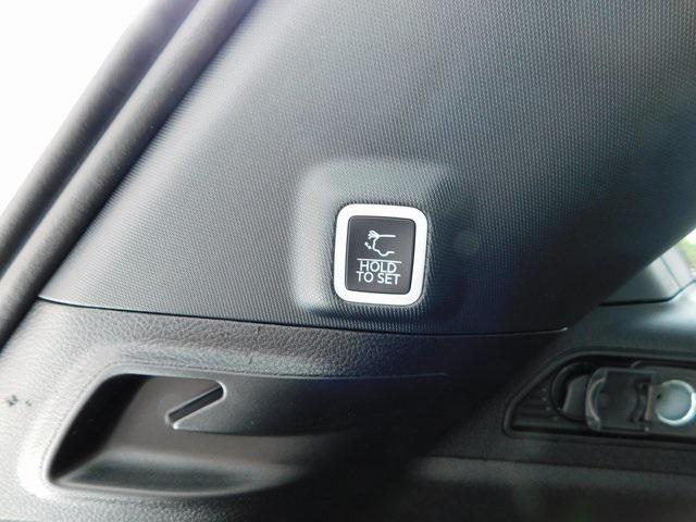 new 2025 Jeep Grand Cherokee car, priced at $54,435