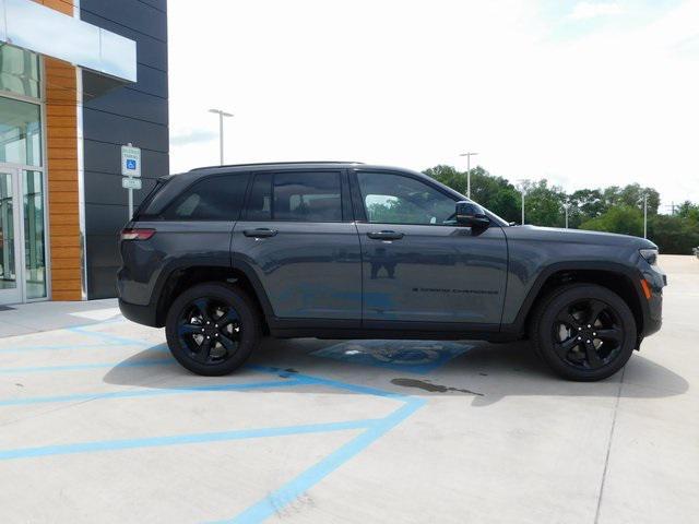 new 2025 Jeep Grand Cherokee car, priced at $54,435