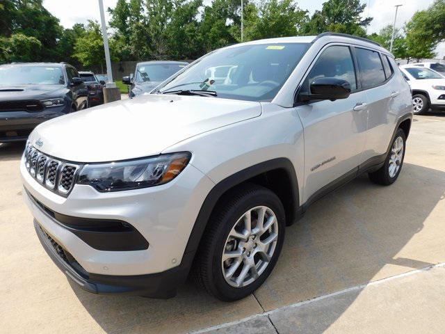 new 2024 Jeep Compass car, priced at $31,500