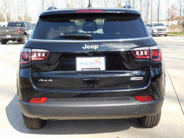 new 2024 Jeep Compass car, priced at $25,500