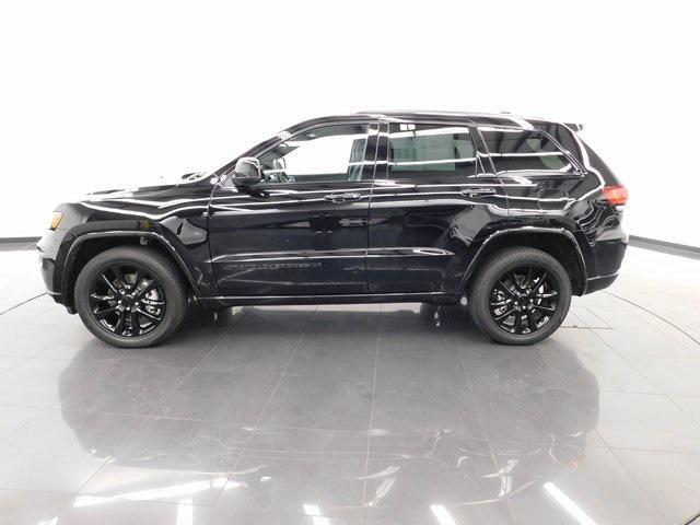 used 2022 Jeep Grand Cherokee car, priced at $29,900