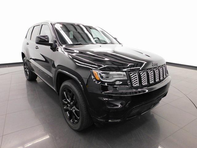 used 2022 Jeep Grand Cherokee car, priced at $29,900