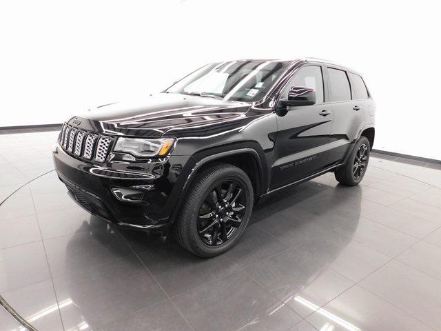 used 2022 Jeep Grand Cherokee car, priced at $29,900