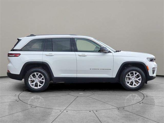 used 2022 Jeep Grand Cherokee car, priced at $31,088