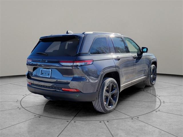 new 2025 Jeep Grand Cherokee car, priced at $43,675