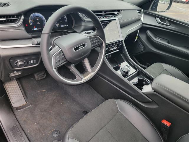 new 2025 Jeep Grand Cherokee L car, priced at $45,272