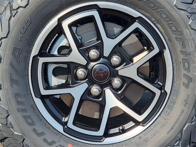 new 2025 Jeep Wrangler car, priced at $53,505