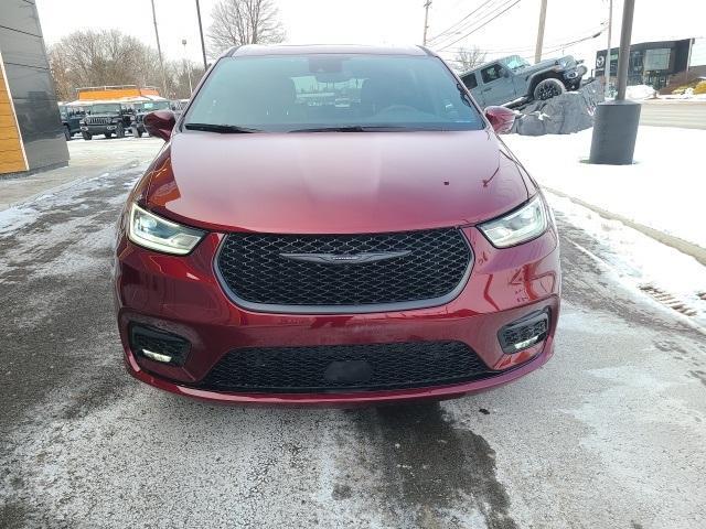 used 2022 Chrysler Pacifica Hybrid car, priced at $33,988