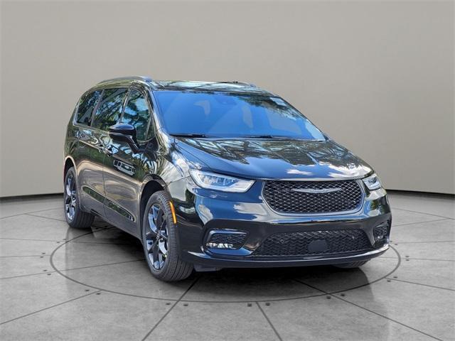 new 2026 Chrysler Pacifica car, priced at $50,255