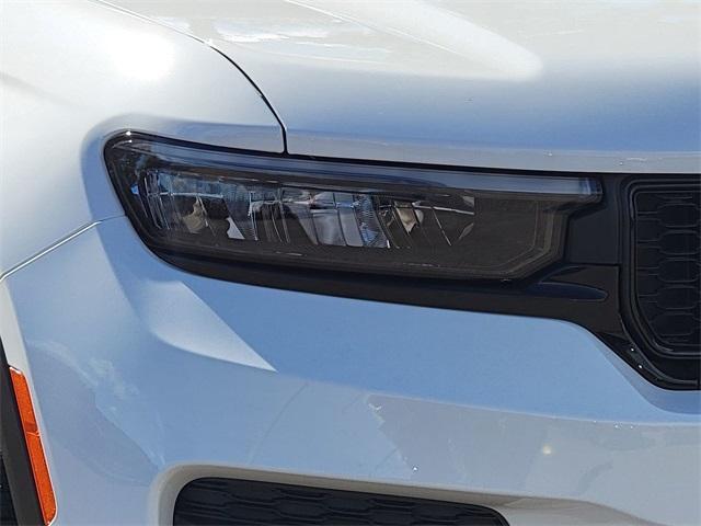 new 2025 Jeep Grand Cherokee car, priced at $44,530