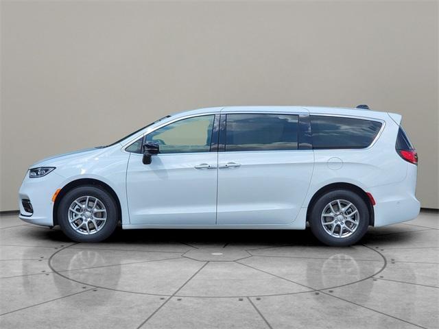 new 2025 Chrysler Pacifica car, priced at $44,311