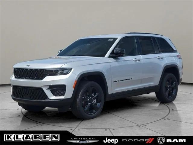 new 2024 Jeep Grand Cherokee car, priced at $42,675