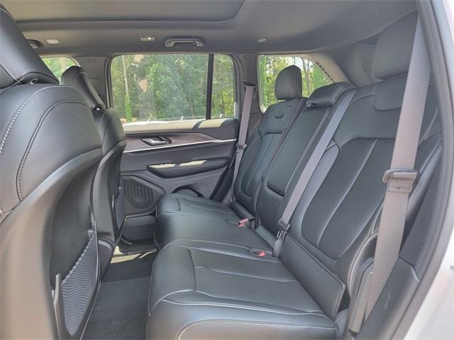 new 2025 Jeep Grand Cherokee car, priced at $47,326