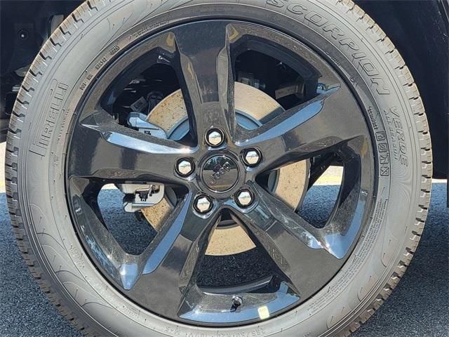 new 2025 Jeep Grand Cherokee car, priced at $47,326