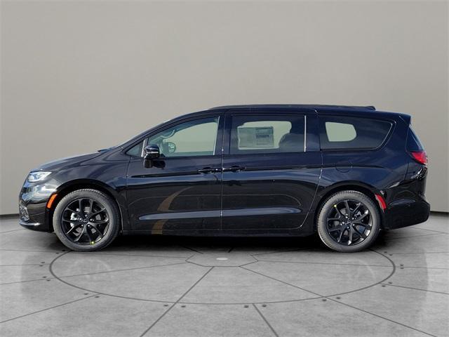 new 2025 Chrysler Pacifica car, priced at $48,545