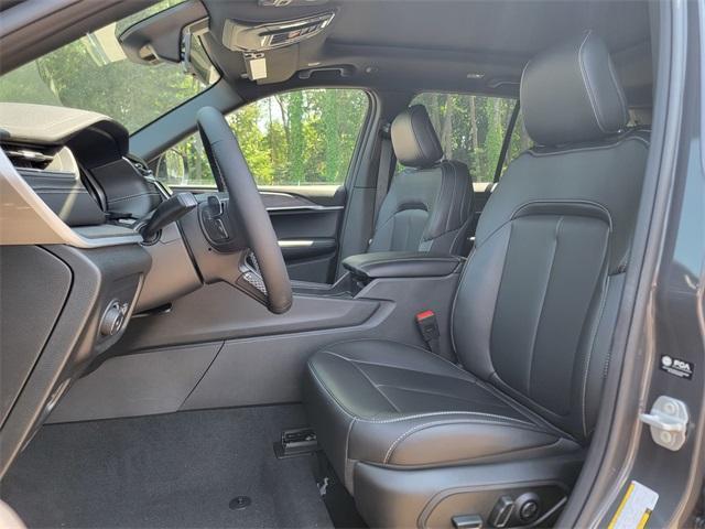 new 2025 Jeep Grand Cherokee car, priced at $47,835