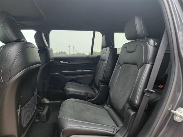 new 2025 Jeep Grand Cherokee L car, priced at $45,272
