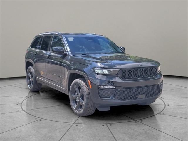 new 2025 Jeep Grand Cherokee car, priced at $47,835