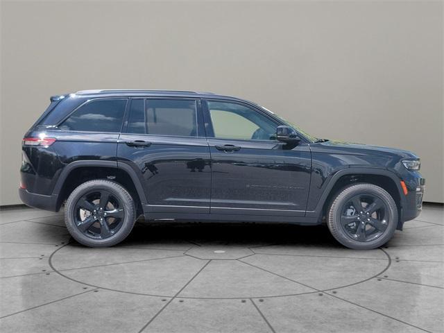 new 2025 Jeep Grand Cherokee car, priced at $47,835