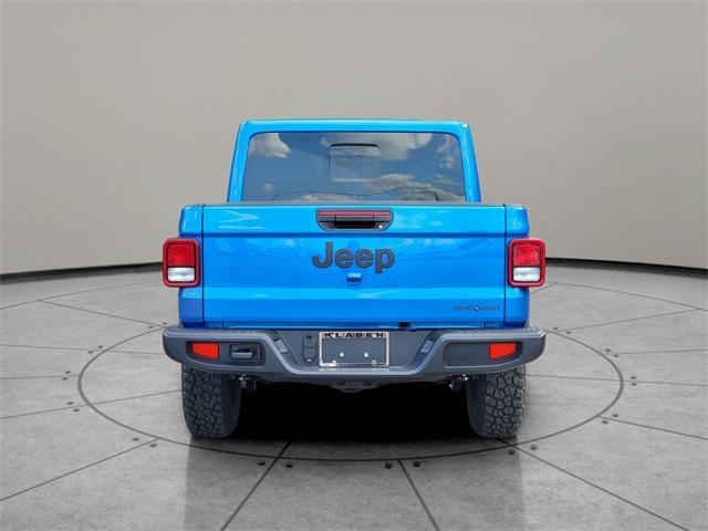 new 2025 Jeep Gladiator car, priced at $46,670