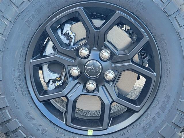 new 2025 Jeep Gladiator car, priced at $46,670