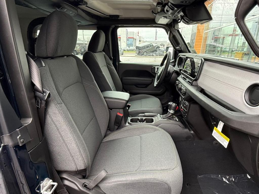 new 2025 Jeep Wrangler car, priced at $45,959