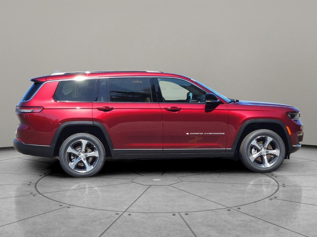 new 2025 Jeep Grand Cherokee L car, priced at $49,697