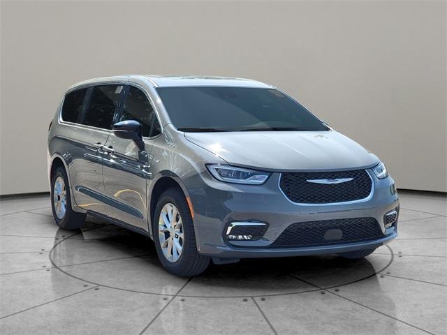 new 2025 Chrysler Pacifica car, priced at $50,140