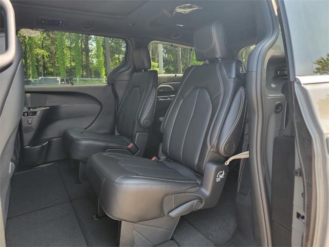 new 2025 Chrysler Pacifica car, priced at $50,140