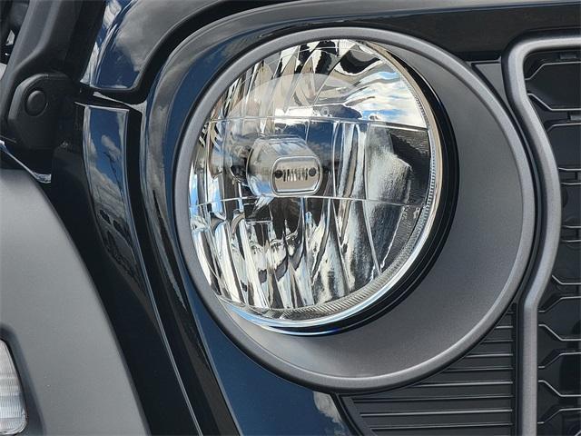 new 2025 Jeep Wrangler car, priced at $46,845
