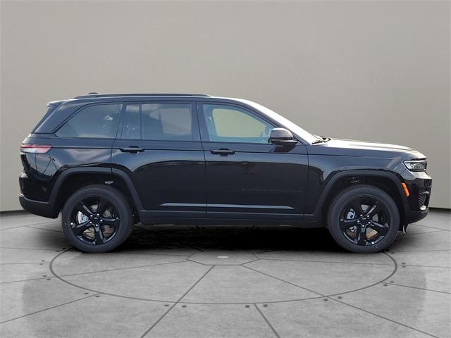 new 2024 Jeep Grand Cherokee car, priced at $42,675