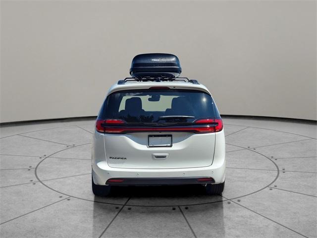 new 2025 Chrysler Pacifica car, priced at $44,863
